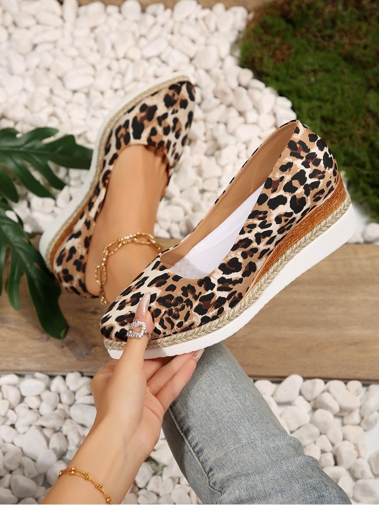 Leopard Pattern Wedge Flats