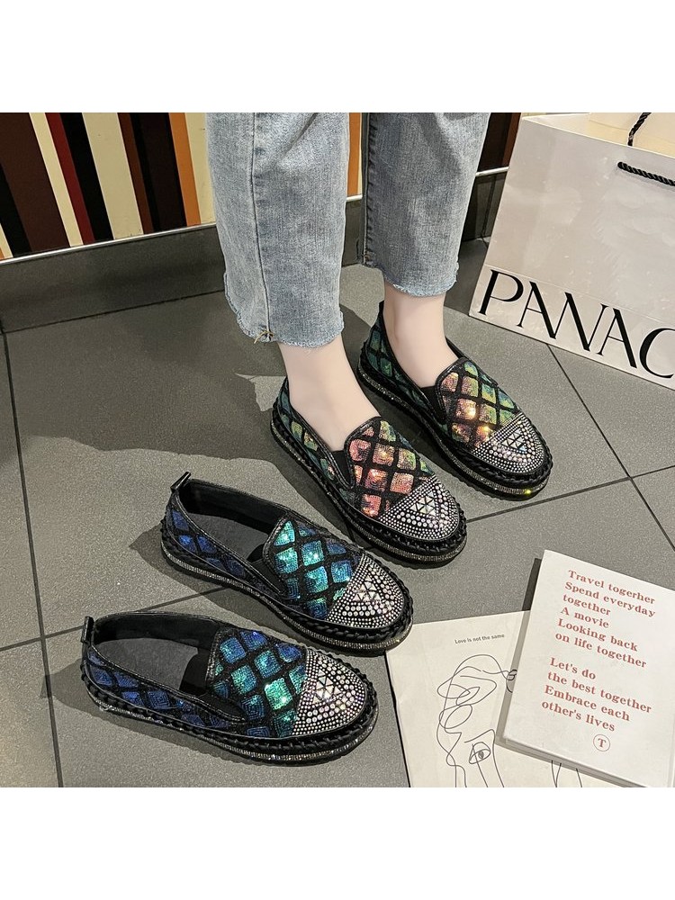 Trendy Colorblock Round Toe Flats Stylish And Comfortable